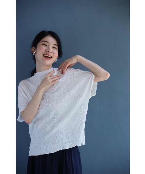 cawaii（カワイイ）の「ゆったり「楽」 彫刻花ドルマントップス（Tシャツ/カットソー・レディース・ブルー/ホワイト/ブラック・FREE）」の10枚目の写真