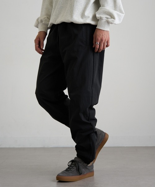 BEIMAR(ビーマー)の「【BEIMAR】ウォーターリパレントライントラックパンツ ナイロンパンツ 撥水 ゴープコア BMWB103MTP MURS(スウェットパンツ・メンズ・クリーム/ブラック/ブルー・XL/L/M/S/2XL)」の4枚目の写真