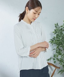 オフィススタイルにおすすめ タックプリーツブラウス
