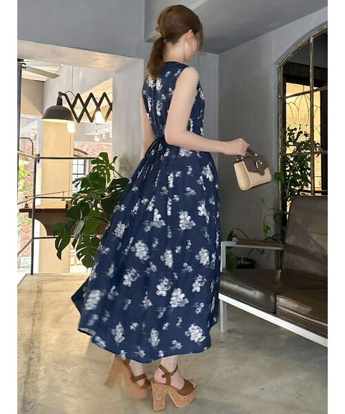 dazzlin(ダズリン)の「サイドボリュームドレス(ドレス・レディース・アイボリー/ネイビー・SMALL/MEDIUM)」の15枚目の写真