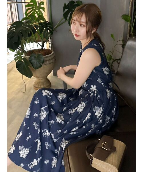 dazzlin(ダズリン)の「サイドボリュームドレス(ドレス・レディース・アイボリー/ネイビー・SMALL/MEDIUM)」の7枚目の写真