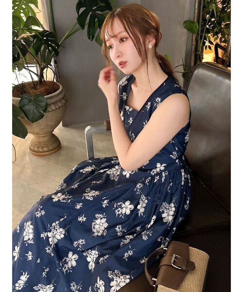 dazzlin(ダズリン)の「サイドボリュームドレス(ドレス・レディース・アイボリー/ネイビー・SMALL/MEDIUM)」の4枚目の写真