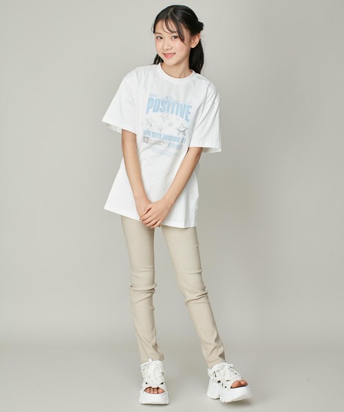 SISTER JENNI(SISTER JENNI)の「【コットン100%】ロックプリントビッグT(Tシャツ/カットソー・キッズ・オフホワイト/サックスブルー/チャコールグレー・130cm/150cm/160cm/140cm)」の7枚目の写真