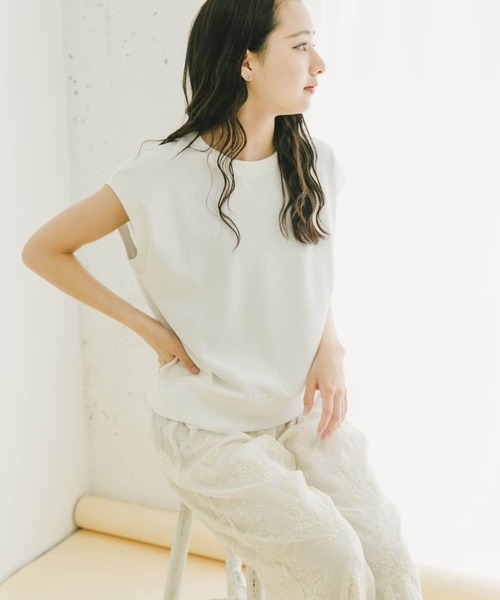 ITEMS URBANRESEARCH（アイテムズ アーバンリサーチ）の「裏毛ノースリーブベスト（ベスト・レディース・グリーン/オフホワイト/グレー・FREE）」の11枚目の写真