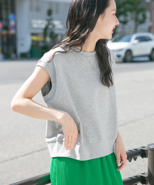ITEMS URBANRESEARCH（アイテムズ アーバンリサーチ）の「裏毛ノースリーブベスト（ベスト・レディース・グリーン/オフホワイト/グレー・FREE）」の17枚目の写真