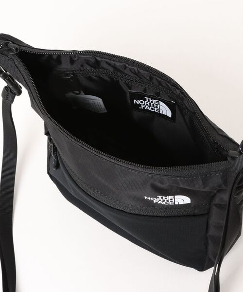 THE NORTH FACE（ザノースフェイス）の「【韓国限定・日本未入荷】THE NORTH FACE MT LITE CROSS BAG / ノースフェイス マウントライト クロスバッグ（ショルダーバッグ・メンズ・ブラック/ブルー・FREE）」の12枚目の写真