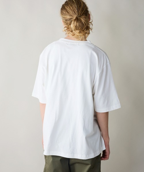 rehacer（レアセル）の「rehacer : Flower Maid Relax Fit T-shirt / フラワー メイド リラックス フィットTシャツ（Tシャツ/カットソー・メンズ・ホワイト/ブラック・SMALL/MEDIUM/LARGE/X-LARGE）」の12枚目の写真