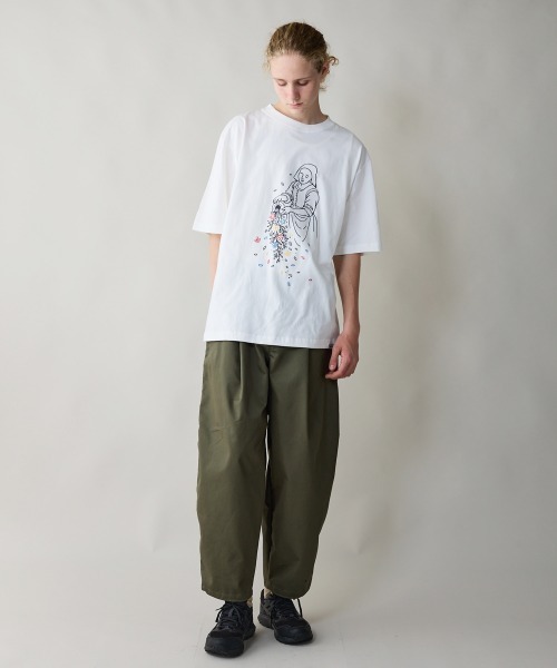 rehacer（レアセル）の「rehacer : Flower Maid Relax Fit T-shirt / フラワー メイド リラックス フィットTシャツ（Tシャツ/カットソー・メンズ・ホワイト/ブラック・SMALL/MEDIUM/LARGE/X-LARGE）」の10枚目の写真