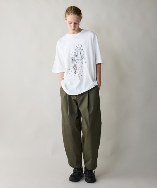 rehacer（レアセル）の「rehacer : Flower Maid Relax Fit T-shirt / フラワー メイド リラックス フィットTシャツ（Tシャツ/カットソー・メンズ・ホワイト/ブラック・SMALL/MEDIUM/LARGE/X-LARGE）」の9枚目の写真