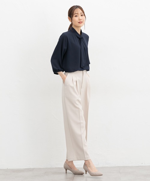 Honeys(ハニーズ)の「7分袖ボウタイブラウス(シャツ/ブラウス・レディース・グリーン/ネイビー/アイボリー/グレイッシュベージュ・3L/L/LL/M/S)」の8枚目の写真