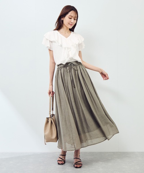 ROPE' PICNIC(ロペピクニック)の「【emur/エミュール】ランダムラッフルブラウス(シャツ/ブラウス・レディース・オフホワイト/ブラック/ライトグリーン・38)」の11枚目の写真