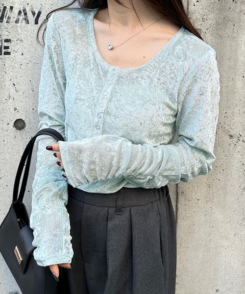 solleim（ソルレム）の「［26SS新色追加］シアーベロアヘンリーネックロンT（Tシャツ/カットソー・レディース・アイボリー/ブラック/グレー/ブラウン/ピンク/ライトグリーン・M/L）」の5枚目の写真