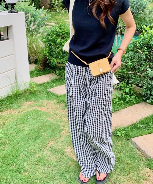 LAFFMO（ラフモ）の「ギンガムチェックワイドイージーパンツ（その他パンツ・レディース・ブラック/ブルー・M/L）」の3枚目の写真