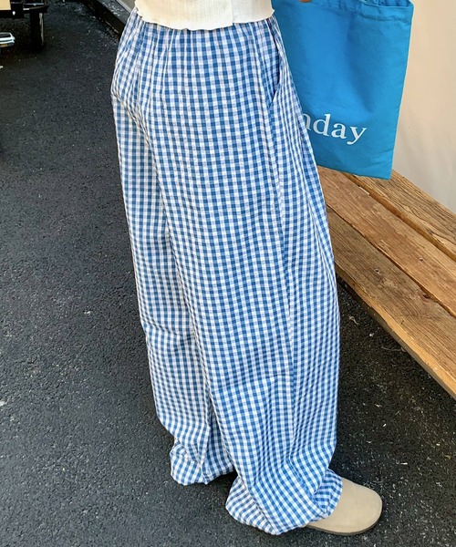LAFFMO（ラフモ）の「ギンガムチェックワイドイージーパンツ（その他パンツ・レディース・ブラック/ブルー・M/L）」の10枚目の写真