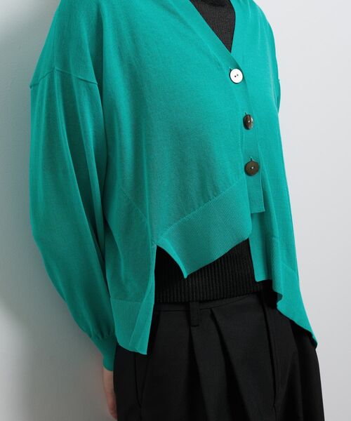 LANVIN en Bleu(ランバンオンブルー)の「アシンメヘムカーディガン(ニット/セーター・レディース・ブラック/レッド/ライトカーキ・38)」の17枚目の写真