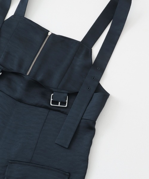 KBF（ケイビーエフ）の「フロントZIPサテンサロペット（サロペット/オーバーオール・レディース・ネイビー/アイボリー・ONE）」の21枚目の写真
