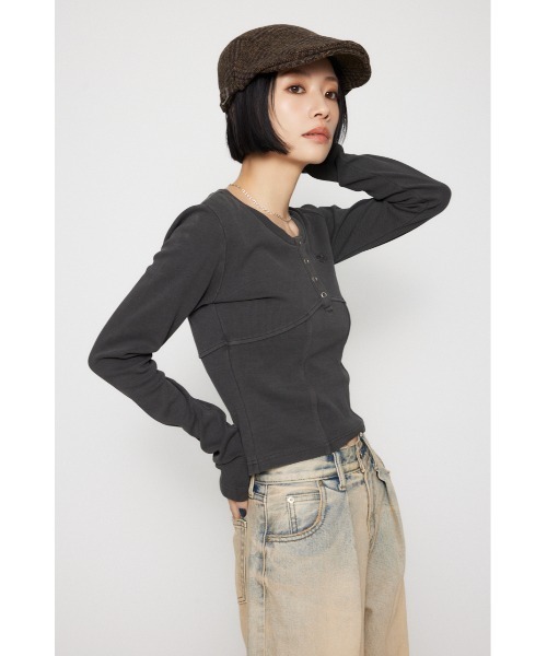 LAGUA GEM（ラグアジェム）の「LAGUA LOGO WASH トップス（Tシャツ/カットソー・レディース・レッド/ブラウン/ライトブラック・FREE）」の5枚目の写真