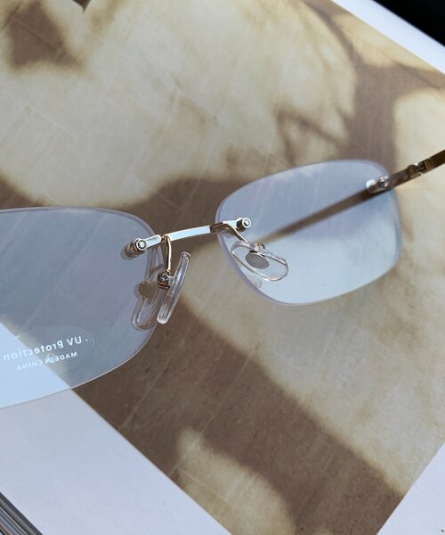 DouDou（ドゥドゥ）の「フレームレスサングラス＋ケースセット（サングラス・レディース・ゴールド/シルバー・FREE）」の6枚目の写真