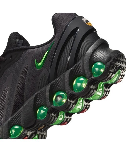 NIKE AIR MAX DN8（ナイキ エア マックス DN8）（スニーカー