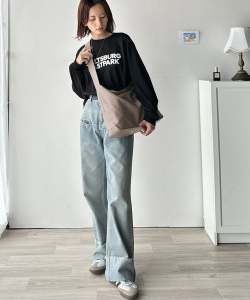 classicalelf（クラシカルエルフ）の「通勤、通学、旅行にもってこいの、軽やか大容量バッグ！ワイドストラップ ソフトスムースマルチウェイビッグバッグ（ショルダーバッグ・レディース・ベージュ系/ブラック・ONE SIZE）」の11枚目の写真