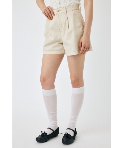 MOUSSY(マウジー)の「DENIM TUCK ショートパンツ(デニムパンツ・レディース・キナリ/ワンウォッシュ・1/2/0)」の7枚目の写真