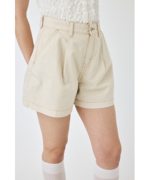 MOUSSY(マウジー)の「DENIM TUCK ショートパンツ(デニムパンツ・レディース・キナリ/ワンウォッシュ・1/2/0)」の10枚目の写真