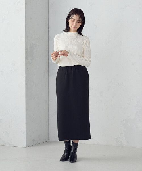 COMME CA ISM(コムサイズム)の「プチハイネック ロングTシャツ(Tシャツ/カットソー・レディース・ブラック/アイボリー・MEDIUM/LARGE)」の4枚目の写真