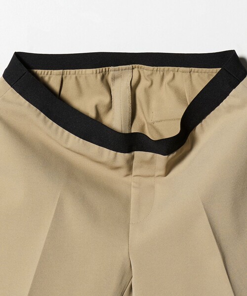 UNITED ARROWS（ユナイテッドアローズ）の「＜M・fil＞ボディシェル イージーパンツ（その他パンツ・レディース・ブラック/ベージュ・36/38/40）」の9枚目の写真