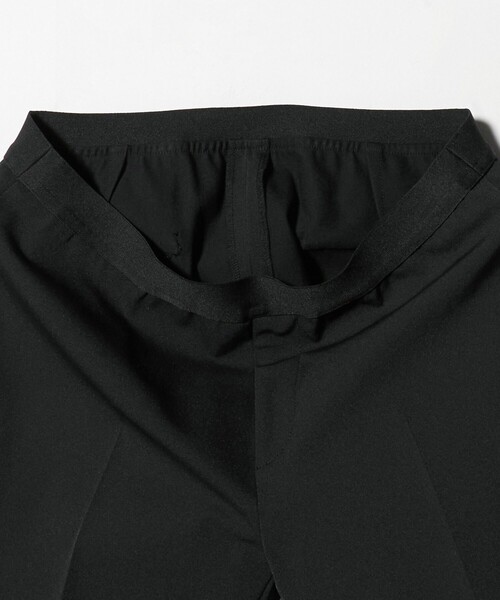 UNITED ARROWS（ユナイテッドアローズ）の「＜M・fil＞ボディシェル イージーパンツ（その他パンツ・レディース・ブラック/ベージュ・36/38/40）」の5枚目の写真