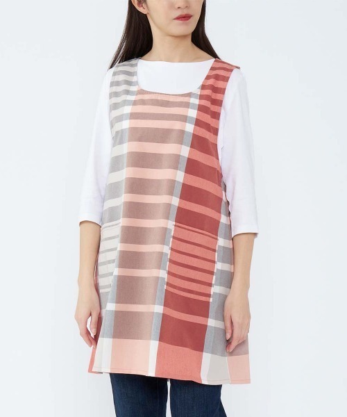 NAIGAI(ナイガイ)の「HOUSE WEAR STUDIO T/C先染め カラードグラデーション 後結び 背付きエプロン 70373025(エプロン・レディース・ブルー/オレンジ・FREE)」の1枚目の写真