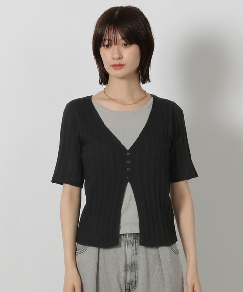 LAKOLE（ラコレ）の「レイヤー風ニットプルオーバー半袖 / 593468（ニット/セーター・レディース・ブラック/グレー/イエロー・FREE）」の20枚目の写真