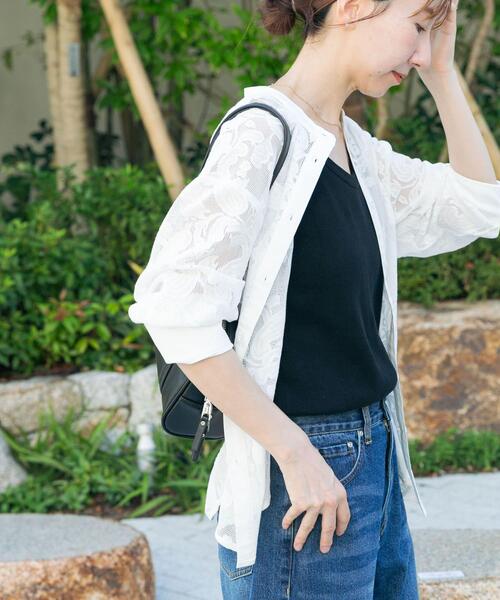 ITEMS URBANRESEARCH（アイテムズ アーバンリサーチ）の「ペイズリーレースバンドカラーシャツ（シャツ/ブラウス・レディース・ホワイト/ブラウン・FREE）」の4枚目の写真