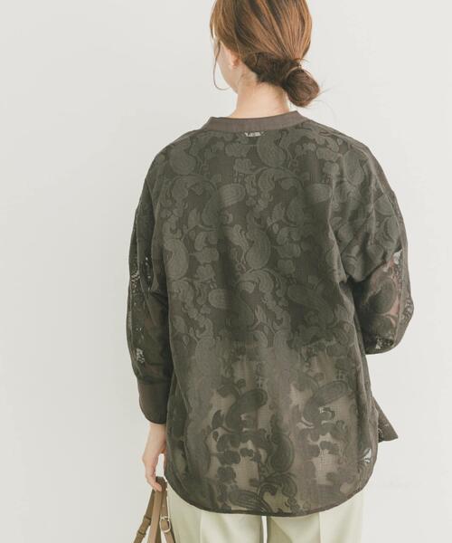 ITEMS URBANRESEARCH（アイテムズ アーバンリサーチ）の「ペイズリーレースバンドカラーシャツ（シャツ/ブラウス・レディース・ホワイト/ブラウン・FREE）」の11枚目の写真