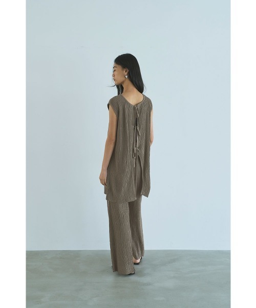 marjour(マージュール)の「2WAY SUMMER TUNIC KNIT(ニット/セーター・レディース・オフホワイト/モカ・M)」の3枚目の写真