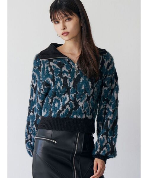 MURUA（ムルーア）の「マルチヤーンハーフジップニット（ニット/セーター・レディース・ブラウン/ブルー/ブラック・FREE）」の2枚目の写真