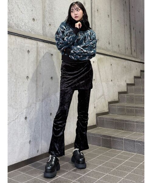 MURUA（ムルーア）の「マルチヤーンハーフジップニット（ニット/セーター・レディース・ブラウン/ブルー/ブラック・FREE）」の15枚目の写真