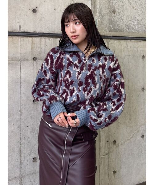 MURUA（ムルーア）の「マルチヤーンハーフジップニット（ニット/セーター・レディース・ブラウン/ブルー/ブラック・FREE）」の21枚目の写真