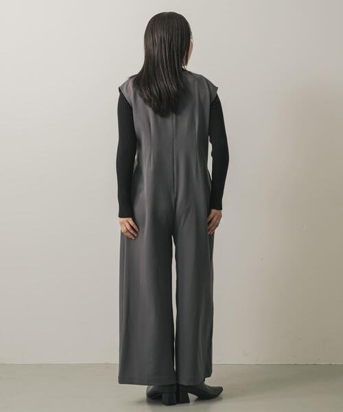 SENSE OF PLACE by URBAN RESEARCH（センスオブプレイスバイアーバンリサーチ）の「ウエストタックハートネックロンパース（サロペット/オーバーオール・レディース・ブラック/チャコールグレー・SMALL/MEDIUM）」の11枚目の写真