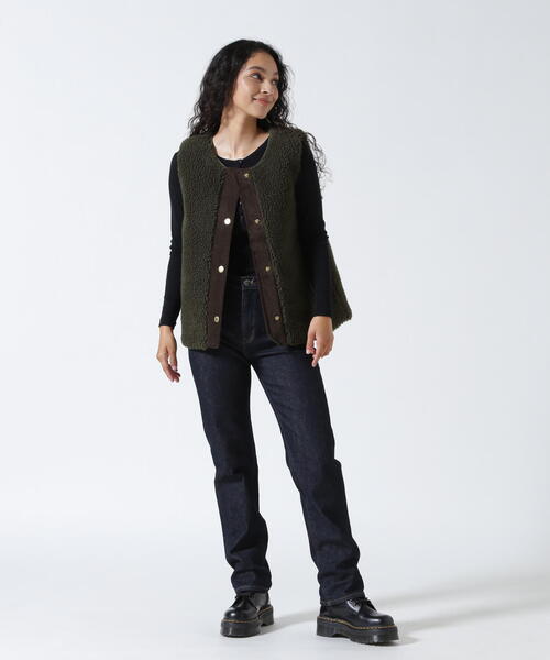 Barbour(バブアー)の「BARBOUR (バブアー) Dulsie ボア ライナー ベスト/LLI0016(ベスト・レディース・ブラック/オリーブ系・10)」の18枚目の写真