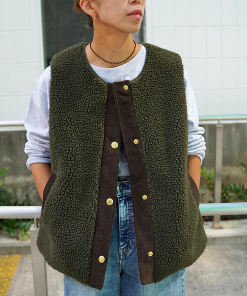 Barbour(バブアー)の「BARBOUR (バブアー) Dulsie ボア ライナー ベスト/LLI0016(ベスト・レディース・ブラック/オリーブ系・10)」の19枚目の写真