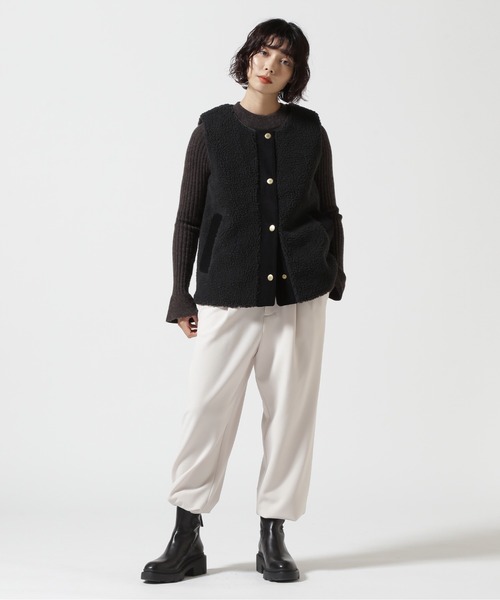 Barbour(バブアー)の「BARBOUR (バブアー) Dulsie ボア ライナー ベスト/LLI0016(ベスト・レディース・ブラック/オリーブ系・10)」の5枚目の写真
