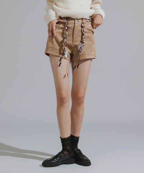 Chick（チック）の「Wood Bead Cord with Bandana Faux Suede Shorts / バンダナ付きウッドビーズコード フェイクスウェードショートパンツ（その他パンツ・レディース・ブラック/ブラウン/カーキ・FREE）」の10枚目の写真