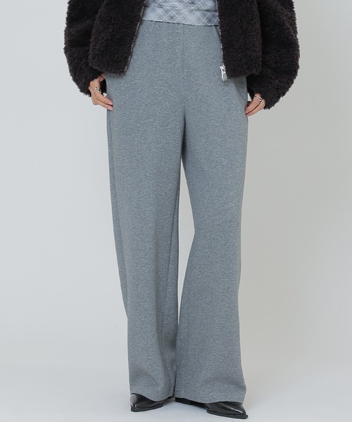 SUWDEE(スーディー)の「basic sweat wide pants(スウェットパンツ・レディース・アイボリー/グレー/ネイビー・FREE)」の3枚目の写真