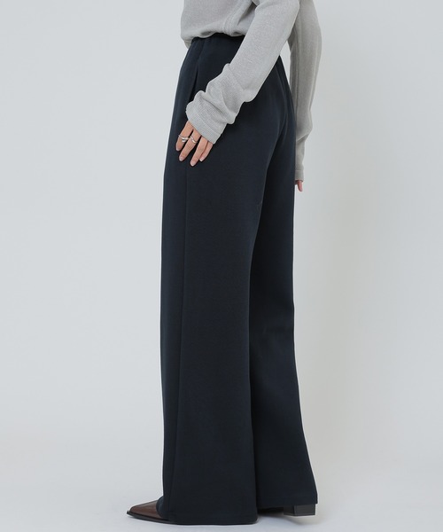 SUWDEE(スーディー)の「basic sweat wide pants(スウェットパンツ・レディース・アイボリー/グレー/ネイビー・FREE)」の15枚目の写真