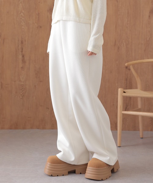 SUWDEE(スーディー)の「basic sweat wide pants(スウェットパンツ・レディース・アイボリー/グレー/ネイビー・FREE)」の6枚目の写真