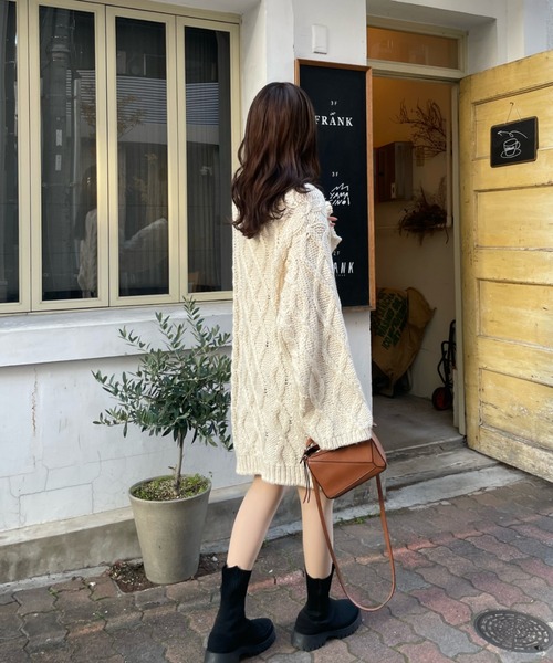 ケーブル編みニットワンピ（ワンピース）｜hinari（ヒナリ）の