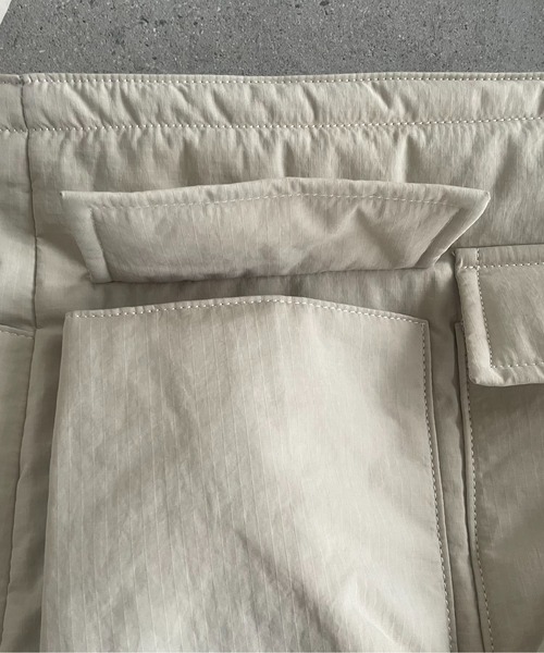 210nouve（トゥージュヌーブ）の「マルチポケット ナイロン ビッグ ショルダーバッグ（ショルダーバッグ・レディース・ブラック/アイボリー/ネイビー・FREE）」の11枚目の写真