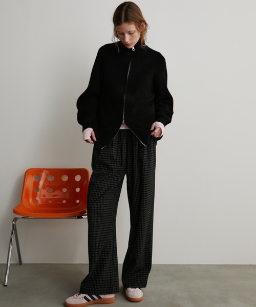 Auntie Rosa Holiday（アンティローザホリデー）の「ダブルジップスタンドニットカーディガン（カーディガン/ボレロ・レディース・グレー/ブラック/アイボリー・FREE）」の17枚目の写真