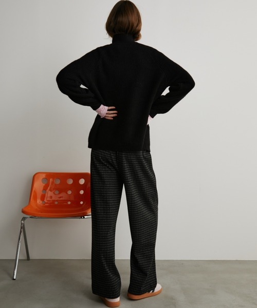 Auntie Rosa Holiday（アンティローザホリデー）の「ダブルジップスタンドニットカーディガン（カーディガン/ボレロ・レディース・グレー/ブラック/アイボリー・FREE）」の20枚目の写真