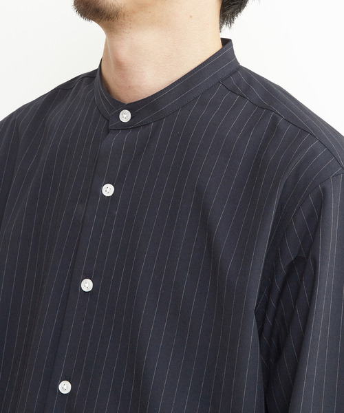 MEN'S MELROSE(メンズメルローズ)の「ウーリーピンストライプバンドカラーシャツ(シャツ/ブラウス・メンズ・ネイビー/グレー・2/3/4)」の7枚目の写真